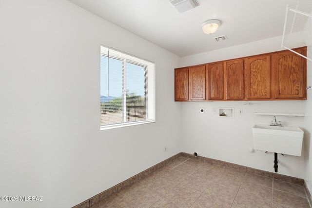 1462 Circulo Sombrero, Rio Rico, AZ 85648