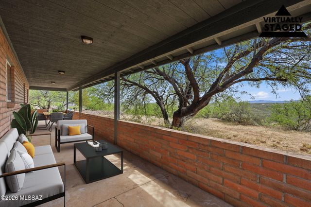 1462 Circulo Sombrero, Rio Rico, AZ 85648