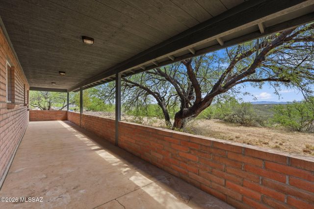 1462 Circulo Sombrero, Rio Rico, AZ 85648