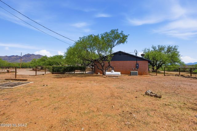 1462 Circulo Sombrero, Rio Rico, AZ 85648