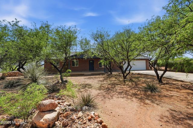 1462 Circulo Sombrero, Rio Rico, AZ 85648