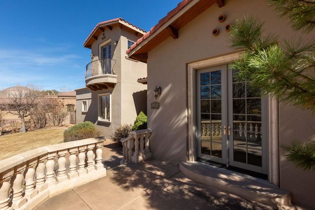 8800 Tiffany Bud Court NE, Albuquerque, NM 87122