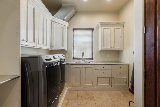 8800 Tiffany Bud Court NE, Albuquerque, NM 87122