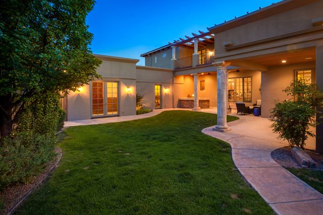 8800 Tiffany Bud Court NE, Albuquerque, NM 87122