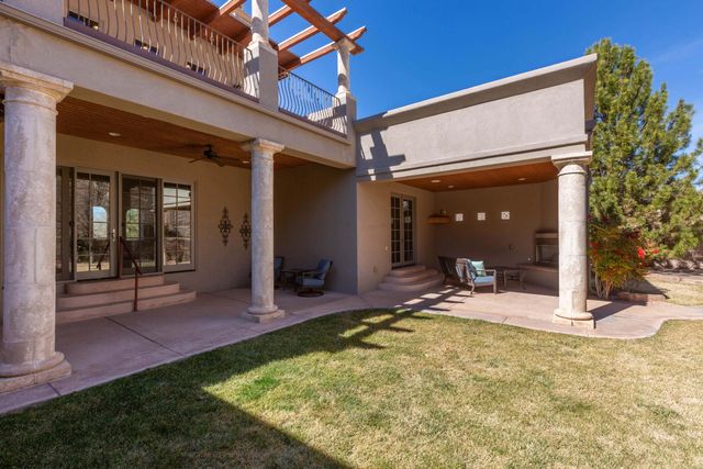 8800 Tiffany Bud Court NE, Albuquerque, NM 87122