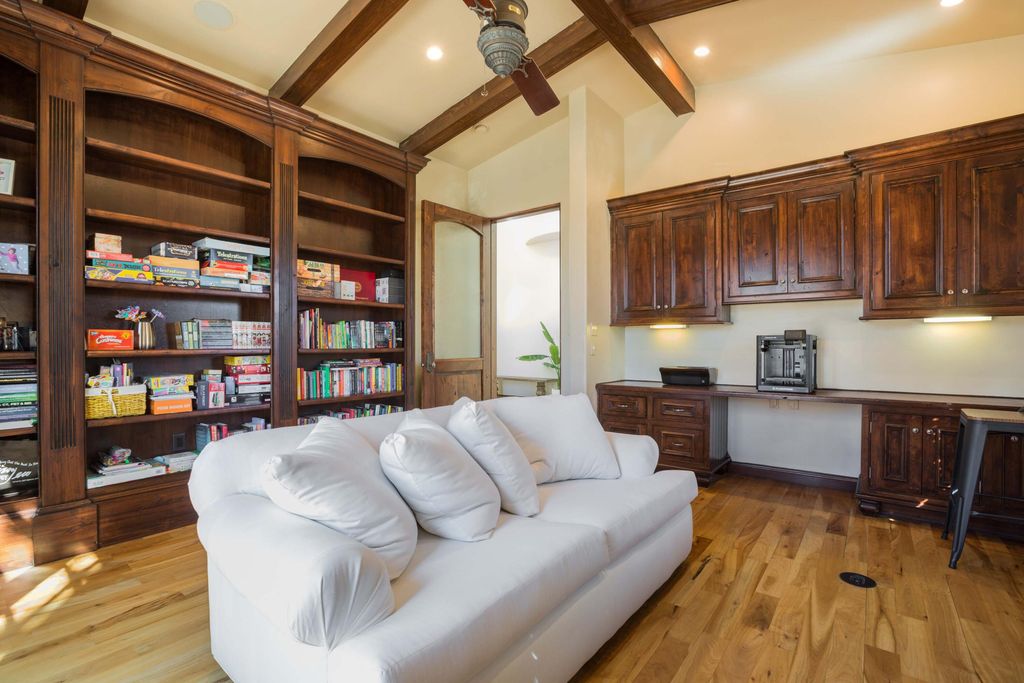 Image 18 of property listing at 8800 Tiffany Bud Court NE, Albuquerque, NM 87122