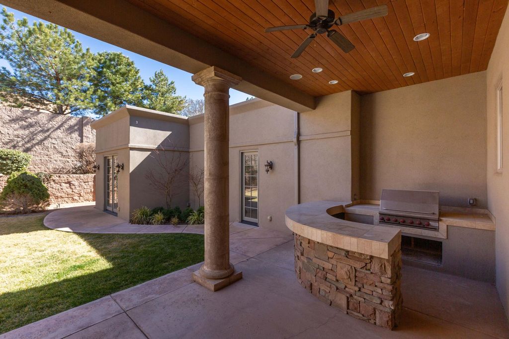 Image 72 of property listing at 8800 Tiffany Bud Court NE, Albuquerque, NM 87122