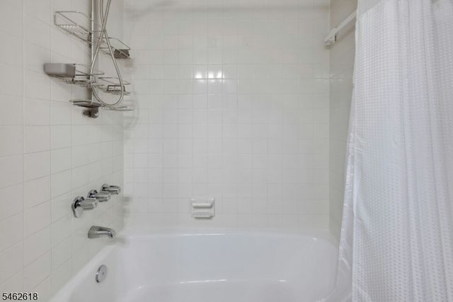 301 Claremont Ave 3, Montclair Twp., NJ 07042