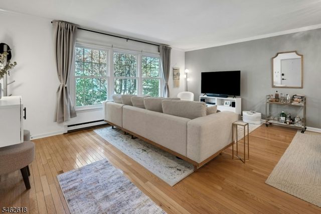 301 Claremont Ave 3, Montclair Twp., NJ 07042