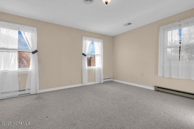 9 Apple Lane, Whiting, NJ 08759