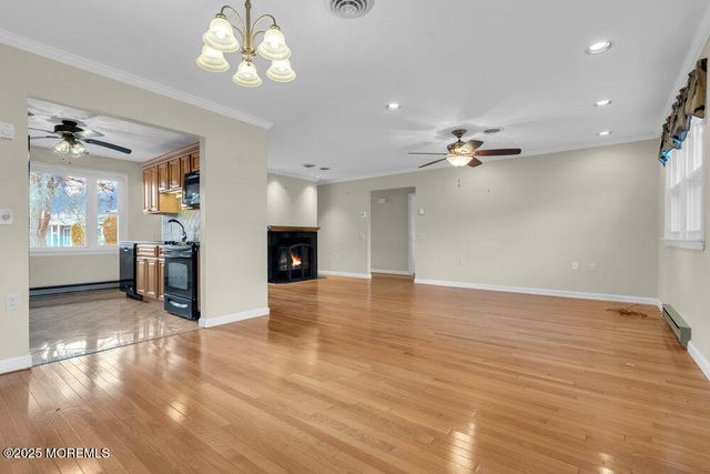 9 Apple Lane, Whiting, NJ 08759