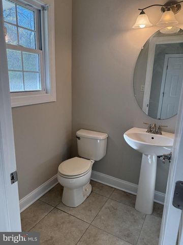 75 TANSBORO RD, Berlin, NJ 08009