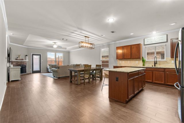 633 Denali Drive, Arlington, TX 76002