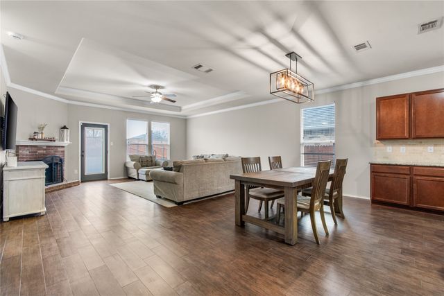 633 Denali Drive, Arlington, TX 76002