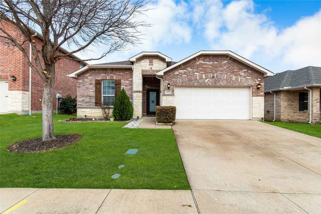 633 Denali Drive, Arlington, TX 76002