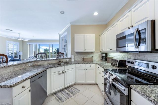 9121 Southmont CV 102, Fort Myers, FL 33908