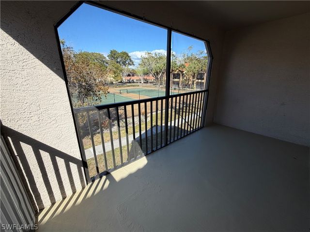 2214 Arbour Walk CIR 2024, Naples, FL 34109