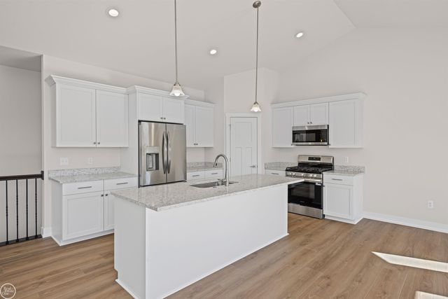 1156 Julian Court, Waterford Twp, MI 48327
