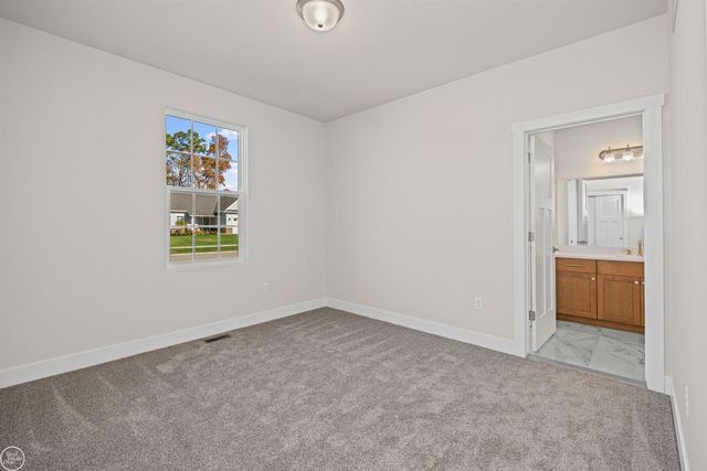 1156 Julian Court, Waterford Twp, MI 48327