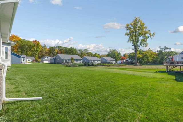 1156 Julian Court, Waterford Twp, MI 48327