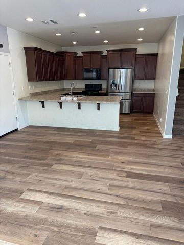 9410 S 34th Lane, Laveen, AZ 85339