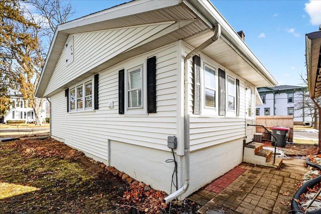 203 S 1st Street, Evansville, WI 53536