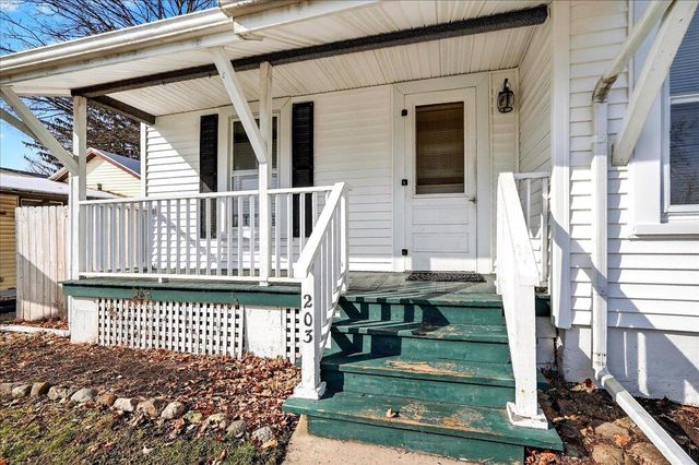 203 S 1st Street, Evansville, WI 53536