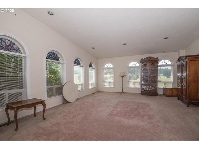 13212 Se LUCILLE St, Happy Valley, OR 97086