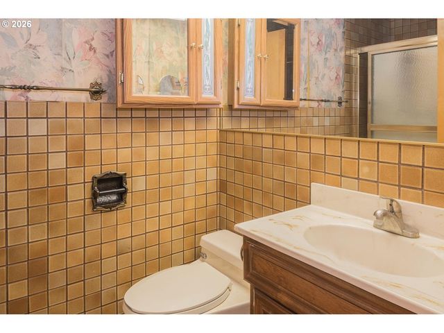 13212 Se LUCILLE St, Happy Valley, OR 97086