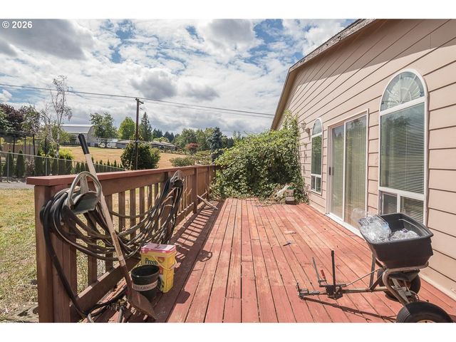 13212 Se LUCILLE St, Happy Valley, OR 97086