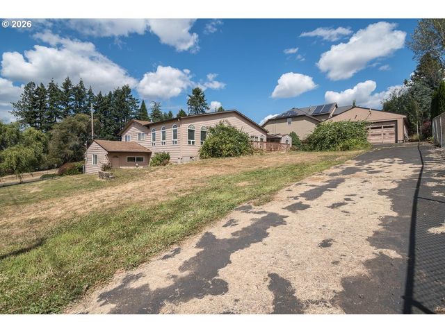 13212 Se LUCILLE St, Happy Valley, OR 97086
