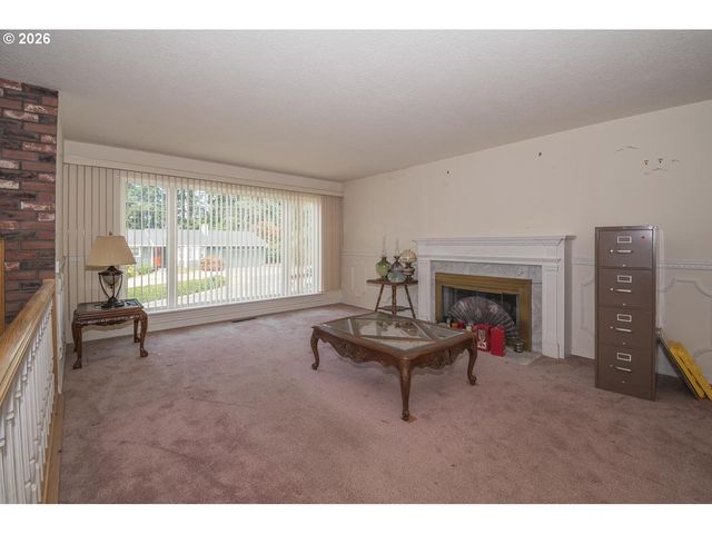 13212 Se LUCILLE St, Happy Valley, OR 97086