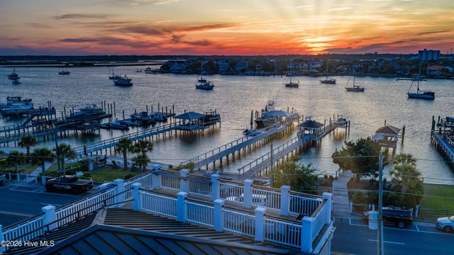 110 Waynick Boulevard, Wrightsville Beach, NC 28480