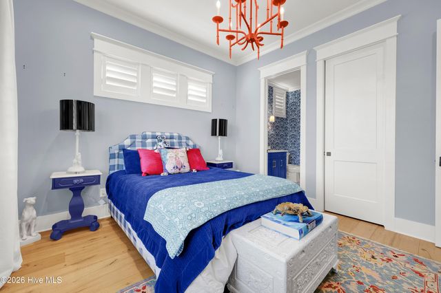 110 Waynick Boulevard, Wrightsville Beach, NC 28480