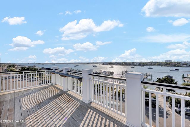 110 Waynick Boulevard, Wrightsville Beach, NC 28480