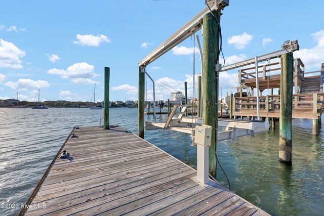 110 Waynick Boulevard, Wrightsville Beach, NC 28480