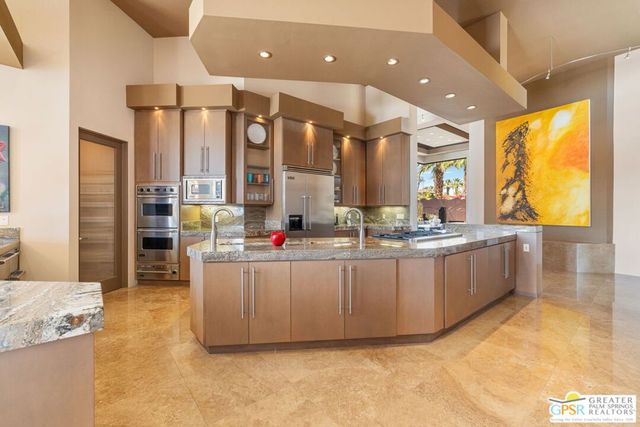 4 Paradise Cove Court, Rancho Mirage, CA 92270