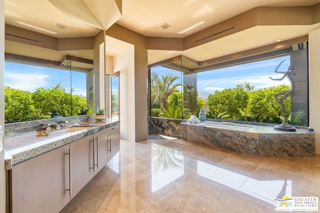 4 Paradise Cove Court, Rancho Mirage, CA 92270