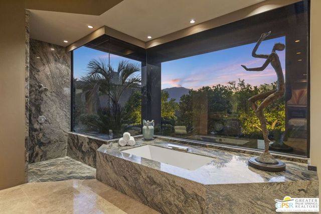 4 Paradise Cove Court, Rancho Mirage, CA 92270