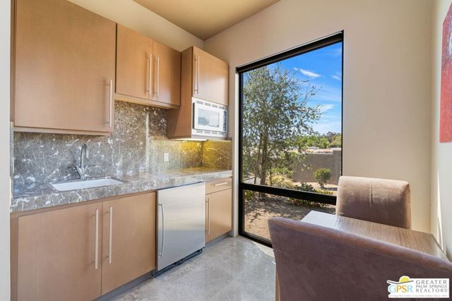 4 Paradise Cove Court, Rancho Mirage, CA 92270