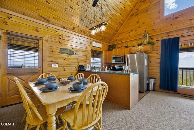 936 Buck Way, Sevierville, TN 37876