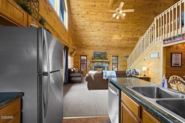 936 Buck Way, Sevierville, TN 37876