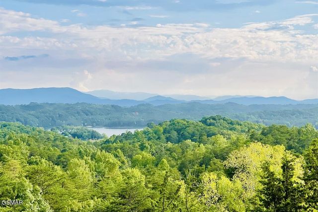 936 Buck Way, Sevierville, TN 37876