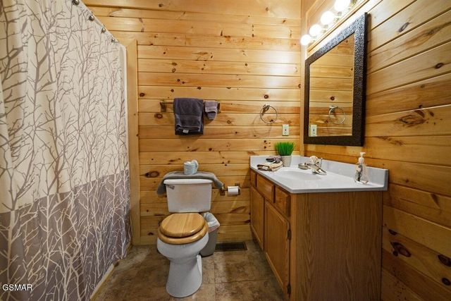 936 Buck Way, Sevierville, TN 37876