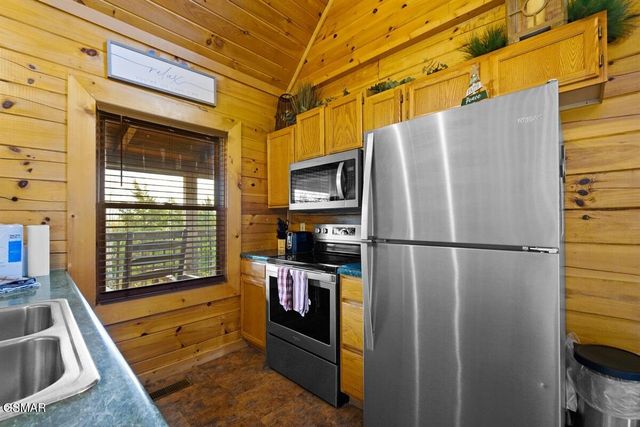 936 Buck Way, Sevierville, TN 37876