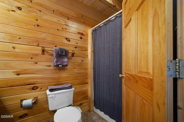 936 Buck Way, Sevierville, TN 37876