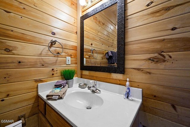 936 Buck Way, Sevierville, TN 37876