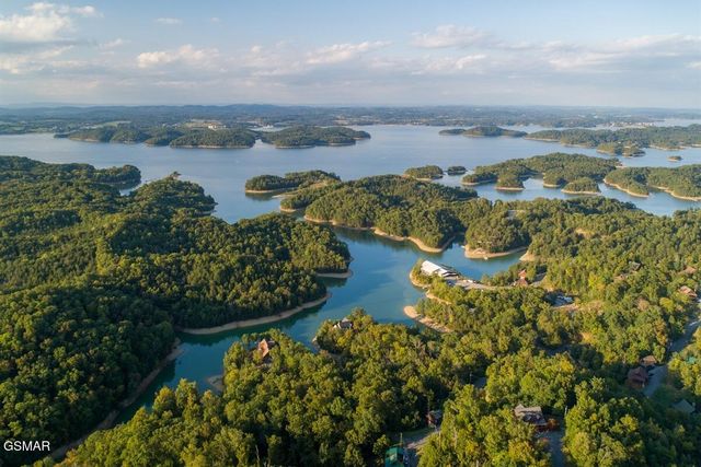 936 Buck Way, Sevierville, TN 37876