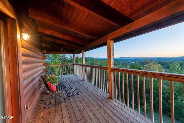 936 Buck Way, Sevierville, TN 37876