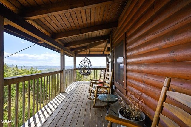 936 Buck Way, Sevierville, TN 37876